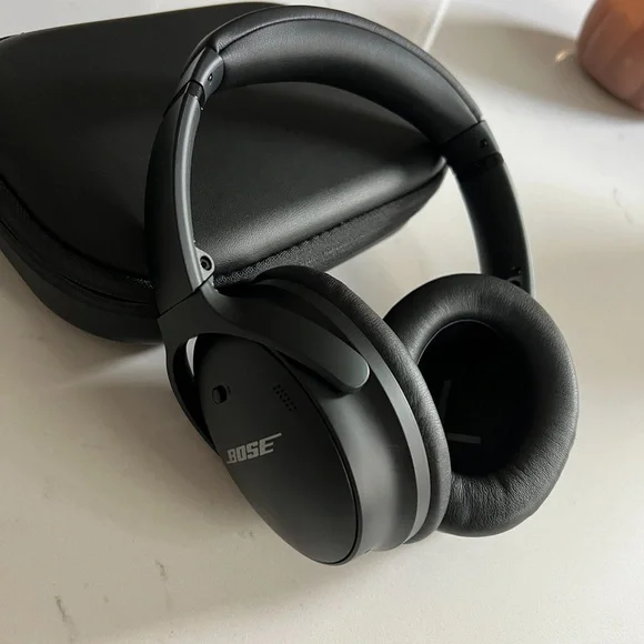 Bose Bluetooth Headphones Bose Ai1 Ic 3232a Sony W662f Sony Bravia - Main Image